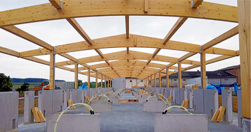 Um später nicht von unerwarteten Kosten überrollt zu werden, ist eine frühzeitige Planung und Abstimmung des Bauvorhabens mit den zuständigen Behörden unerlässlich.