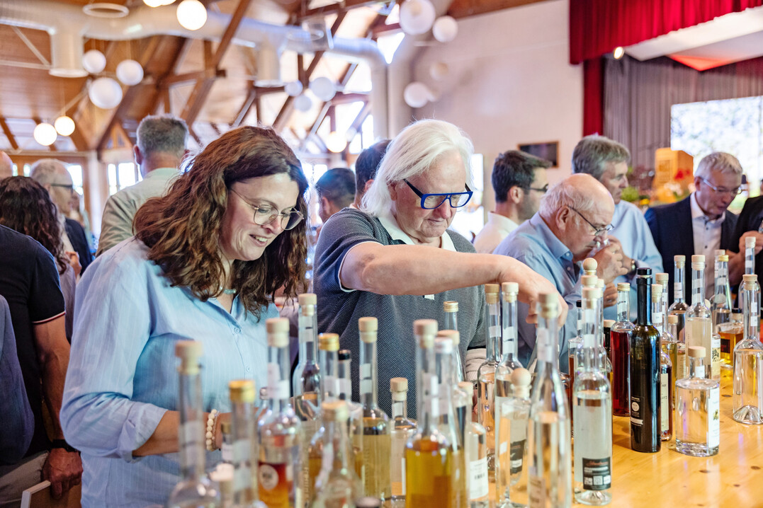 Nach dem offiziellen Teil der Baden Best Spirits konnten die mit einem Ehrenpreis ausgezeichneten Spirituosen probiert werden.