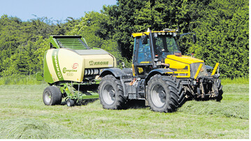 Neben einer gut eingestellten Presse ist eine gleichm��ige Schwadstruktur eine wichtige Voraussetzung f�r die passende Ballendichte zur anschlie�enden Bel�ftung des Heus.