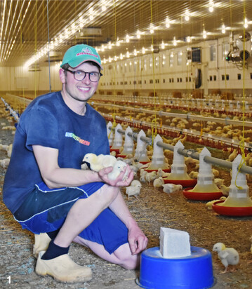 Thomas Wenzel verbringt viel Zeit im Stall, um am Verhalten der Tiere Probleme so schnell wie m�glich zu erkennen.