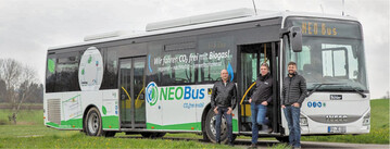 CNG-Bus aus dem Projekt NeoBus  negative Emission �PNV: Forschung zur Kraftstofferzeugung und zum Betrieb von Bussen mit bio-LNG und bio-CNG aus Abfall- und Reststoffen.