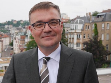 Peter Kolb, Rechtsanwalt und Justiziar, scheidet Ende Juni 2020 auf eigenen Wunsch als Hauptgeschäftsführer im Landesbauernverband in Baden-Württemberg (LBV) aus. Kolb engagiert sich im LBV seit 21 Jahren für die Interessen des Berufsstandes, davon 18 Jahre als Hauptgeschäftsführer.