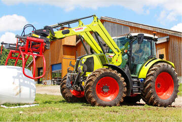 Neues Topmodell der 400er Baureihe von Claas ist der Arion 470 mit 155 PS. Die Motoren erfüllen jetzt Abgasstufe V.