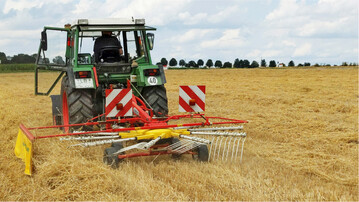 Ein an die Witterung angepasstes Management ist Grundlage für optimale Strohqualität.