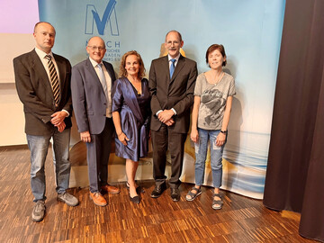 Abschied und Neubeginn: Dr. Lukasz Hudak, Manfred Olbrich, Susanne Glasmann, Dr. Markus Albrecht und Silvia Peter bei der Jahresversammlung.