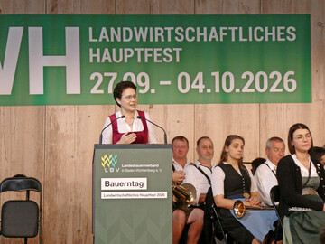 Landwirtschaftsministerin Marion Gentges beim Bauerntag des LBV.