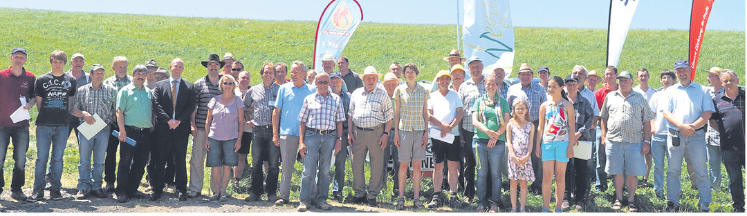 Besucher des Feldtages in B�singen.