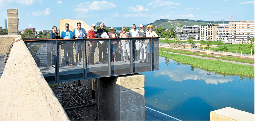 Vertreter aus Politik, Verwaltung und Verb�nden stellten gemeinsam mit den Planern die Beitr�ge aus der Landwirtschaft vor.