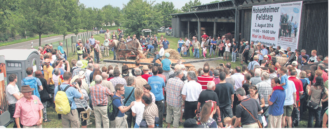Am Standort Filderhauptstra�e pr�sentierte das Deutsche Landwirtschaftsmuseum die alte Technik, hier eine von Pferden angetriebene Dreschmaschine.