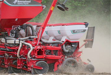 Das Pudama-System von Kverneland legt den D�nger exakt unter das Saatkorn.�