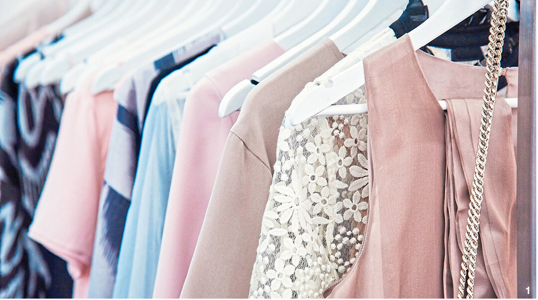 Moderne Kleidung soll verschiedensten Anspr�chen gen�gen. Daf�r muss meist eine entsprechende chemische Ausr�stung sorgen.