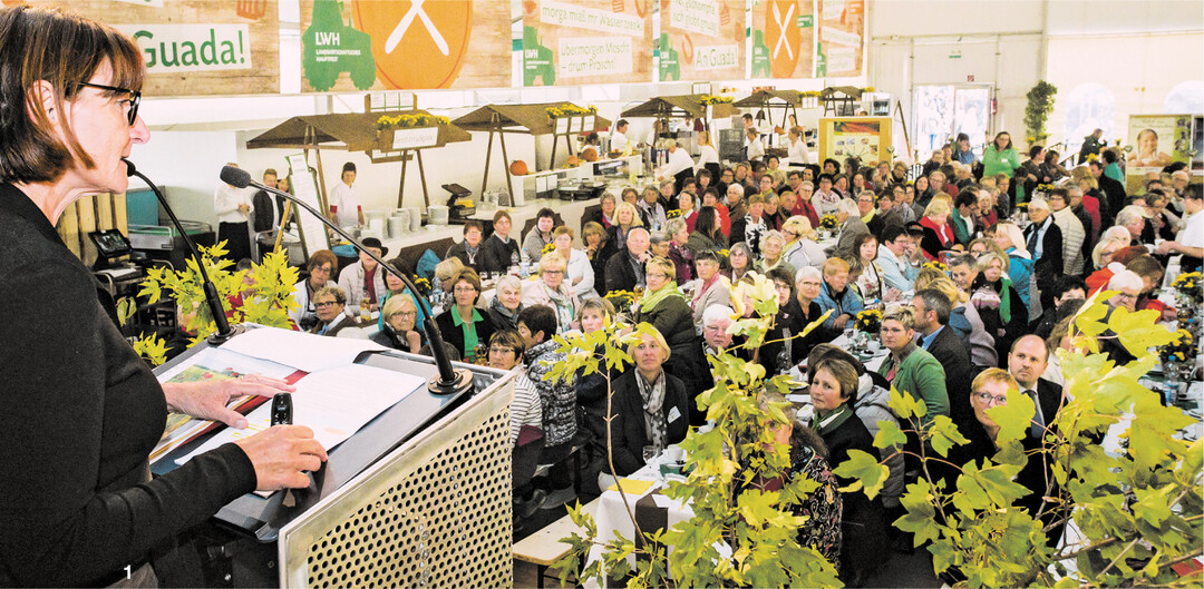 B�uerinnen und Weing�rtnerinnen sind am Dienstag, den 27. September, zum Fachtag im Gastronomiezelt eingeladen.