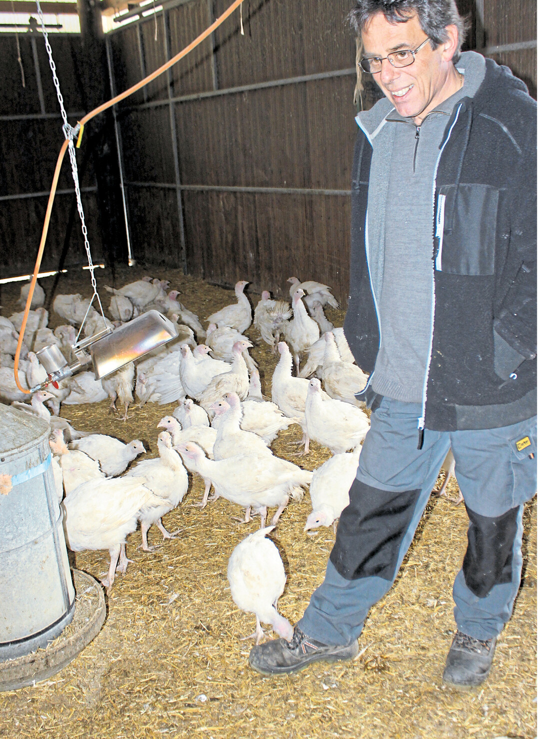 Als Besch�ftigungsmaterial eignet sich alles, was nicht niet- und nagelfest ist. Die Schuhe von J�rgen Hermann bilden da keine Ausnahme.