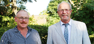 Im Rahmen der Vorstandswahl wurde der Vorsitzende Alfons Gimber (r.) f�r drei Jahre im Amt best�tigt. Auch der zweite Vorsitzende Holger Banzhaf aus Gerstetten im Landkreis Heidenheim wurde f�r zwei Jahre wiedergew�hlt.