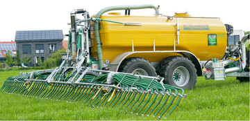 Der Nährstoffsensor VAN-Control Dual von Zunhammer misst die Güllenährstoffe im Tankwagen vor dem Ausbringen.