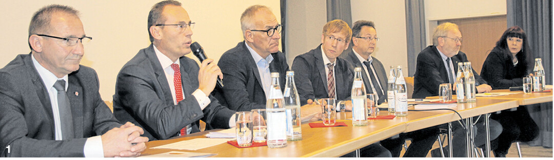 Auf dem Podium (v. l.): R�diger Pyck, Rolf Michelberger, Dr. Ludger Breloh, Marco Eberle (Moderation), Dr. Andreas Randt, Dr. Heinz Schweer und Prof. Dr. Ulrike Weiler.