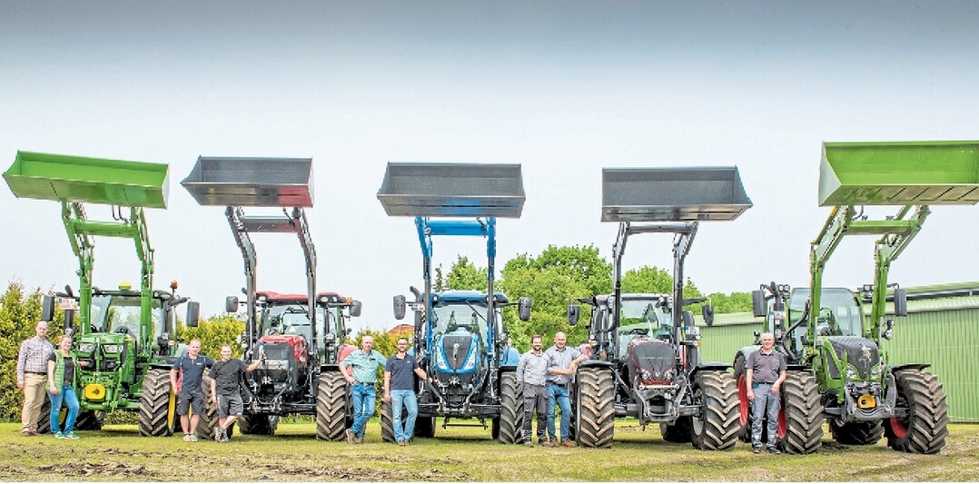 Beim aktuellen Schleppertest wurden auch die angebauten Frontlader mit unter die Lupe genommen.