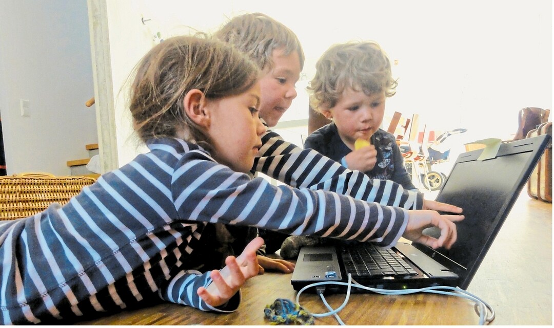 Computer pr�gen die Welt, in die unsere Kinder hineinwachsen. Unterst�tzen wir den Nachwuchs beim verantwortungsvollen Umgang damit.