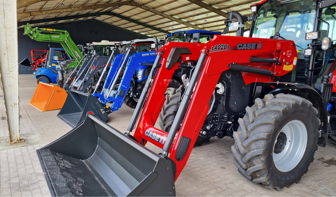 An allen Traktoren des Schleppertests waren Frontlader angebaut. Auch diese mussten zeigen, wo sie ihre St�rken haben.�