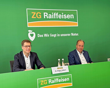Die Vorstandsvorsitzenden der ZG Raiffeisen-Gruppe Dr. Holger L�bbert (l.) und Lukas Ro�hart (r.) bei der Bilanzpressekonferenz. 