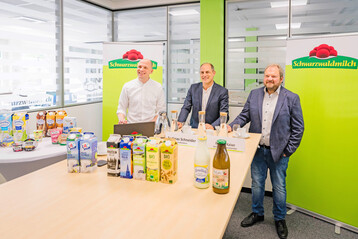 Marketingleiter Moritz Collmar, Gesch�ftsf�hrer Andreas Schneider und Aufsichtsratsvorsitzender Markus Kaiser (v. l.) informierten �ber die Gesch�ftsentwicklung in Freiburg.