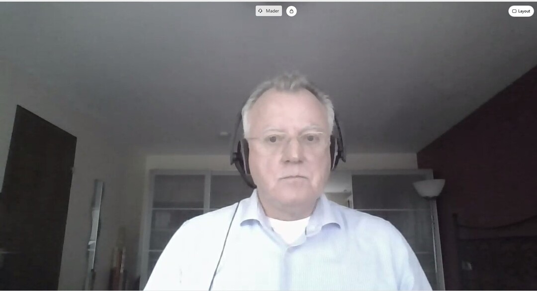   Dr. Thomas Mader, Referat �Boden, Altlasten, Grundwasserschutz und Wasserversorgung� im UM, spricht �ber die Zustandsbeurteilung der Grundwasserk�rper nach der Wasserrahmen-Richtlinie (WRRL) und die Ausweisung mit Nitrat belasteter und eutrophierter Gebiete gem�� D�nge-Verordnung.