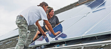 Die Gesetzesänderung bei PV-Anlagen bis 30 kWp ist besonders bemerkenswert. Sie tritt rückwirkend ab 1. Januar 2022 in Kraft.