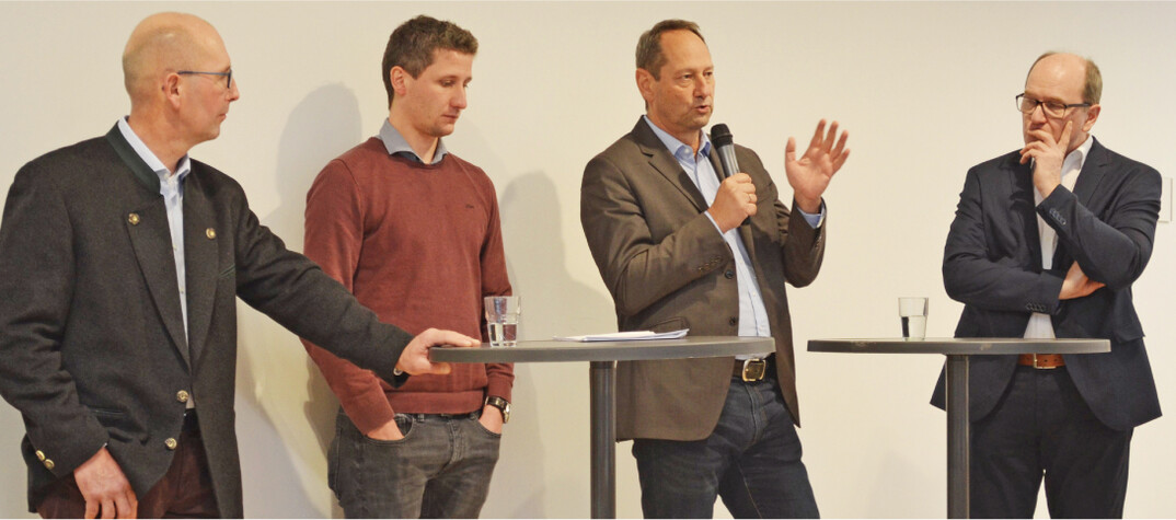 Die Referenten des Hohenloher Schweinetags (v. l.): Matthias Fries, Michael Wahl, Hansj�rg Schrade, Hans-Benno Wichert.