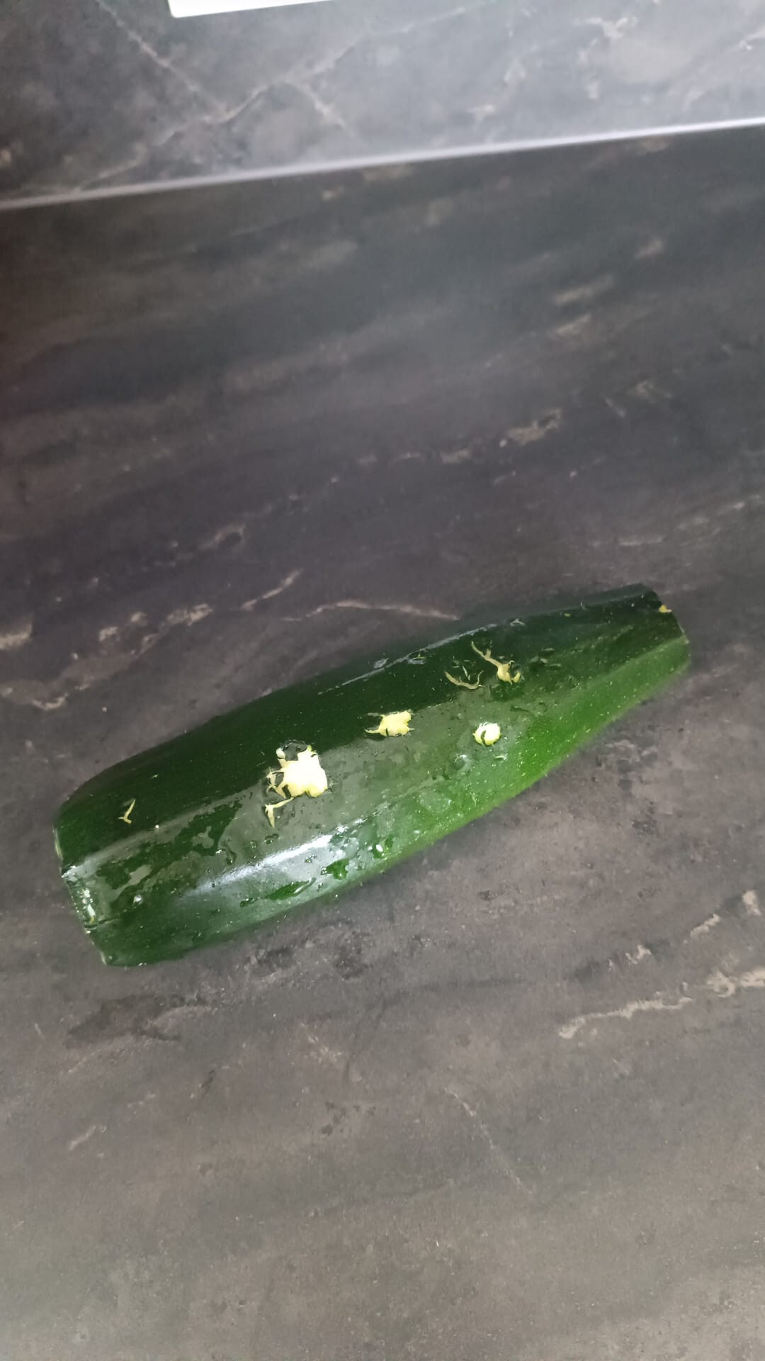 Auch das Gem�se hat Schaden genommen. 