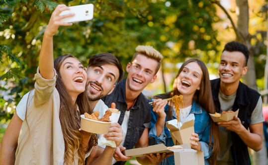 Knapp 50 % der Studienteilnehmer essen am häufigsten Geflügelfleisch, gefolgt von Rindfleisch, das von 24 % der Teilnehmer bevorzugt wird.