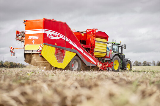 Der Kartoffelvollernter Airsep 290 mit Steintrennung wurde verbessert.