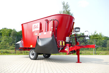 BvL hat den Zweischnecken-Futtermischwagen V-Mix Agilo 2S neu im Programm.