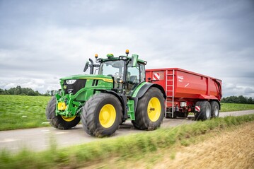  John Deere pr�sentiert seine neue Serie 6R. 