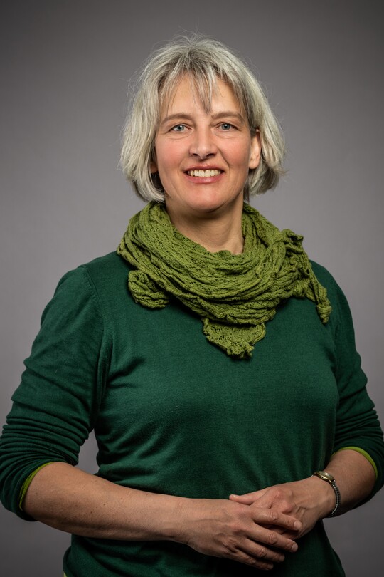 Annette Alpers ist Gefl�gelexpertin bei der Beratung f�r Naturland.