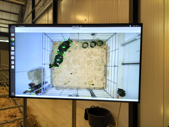 Am Monitor oder auf dem Handy lassen sich mit Lely-Zeta die K�he �berwachen.