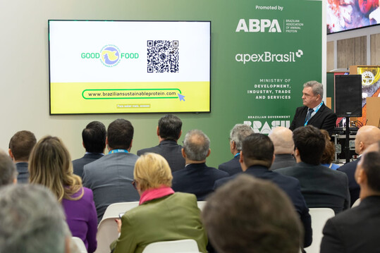 ABPA-Pr�sident Ricardo Santin bei der Pr�sentation der Kampagne auf der Anuga in K�ln.