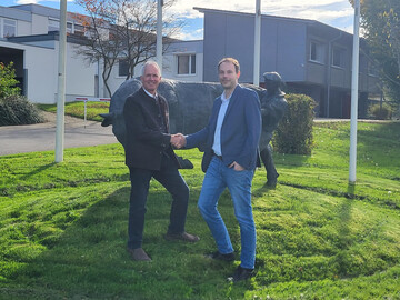 Gesch�ftsf�hrer Matthias Hensler (rechts) und Josef Volkwein, RBW-Vorsitzender.