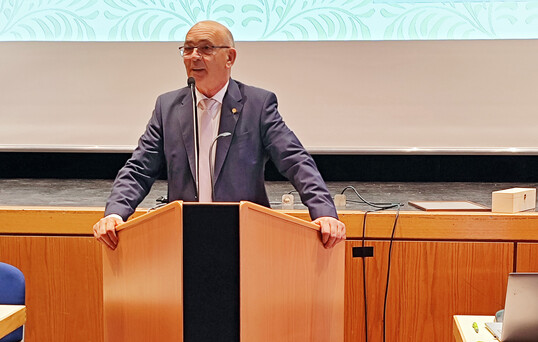 Franz Josef Müller wurde nach 18 Jahren an der Spitze des Landesverbands Erwerbsobstbau verabschiedet.