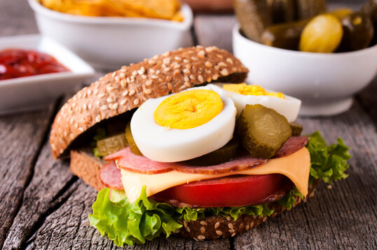 Br�tchen mit Belag. 