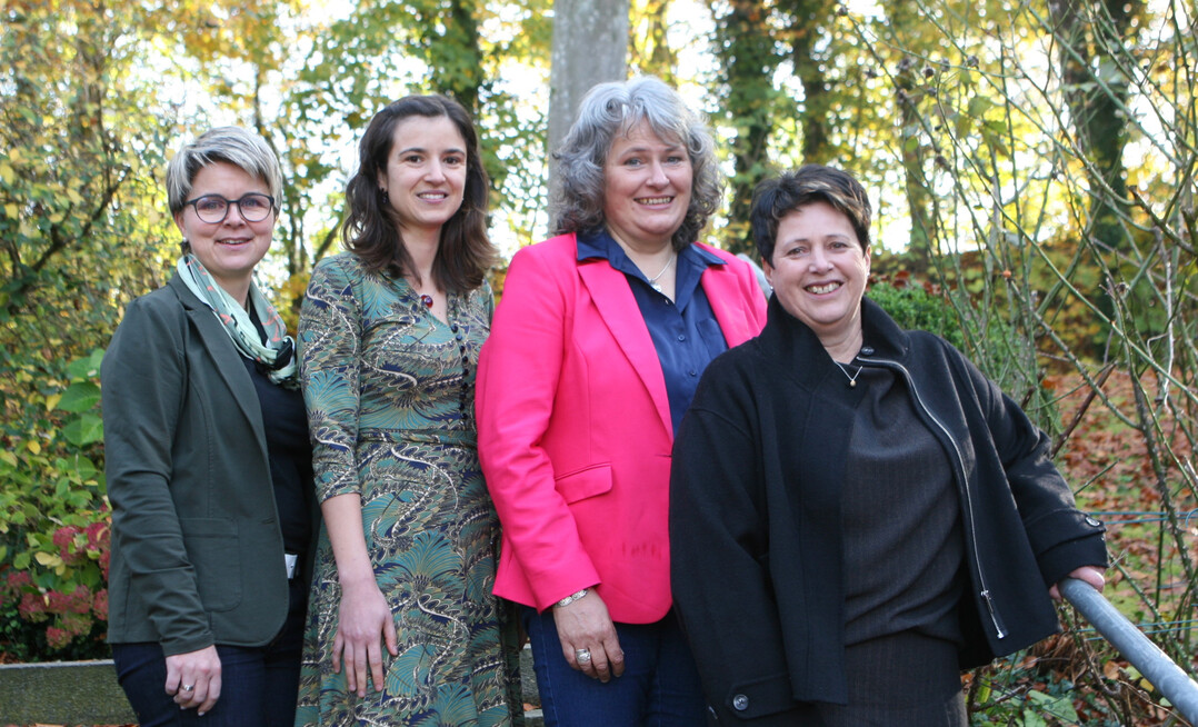 Der neue Vorstand der Landfrauen W�rttemberg-Hohenzollern mit (v. l.) Pr�sidentin Christa Fuchs und den Vizepr�sidentinnen Doris H�rle, Sabine Scherb und Dr. Claudia Grab-Kroll.