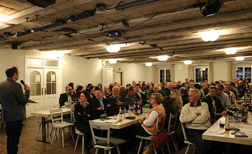 Volles Haus bei der Jahreshauptversammlung des Bauernverbands Allg�u-Oberschwaben am 6. November im Gasthof �Zum Br�uhaus� in Ro�berg. 