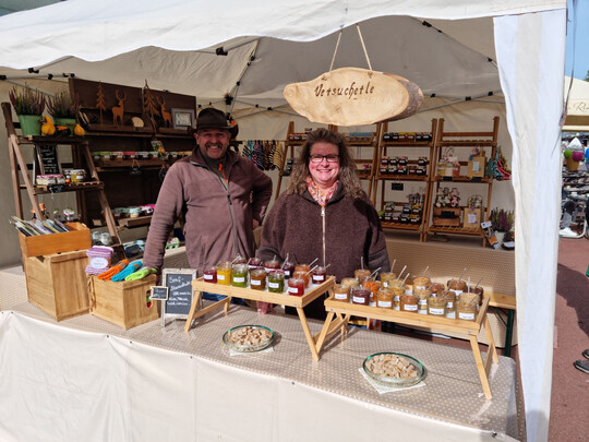Eine regionale Erfolgsgeschichte mit zuversichtlichen Beschickern: Die Veranstaltungsreihe der Naturpark-M�rkte gibt es seit zwanzig Jahren. 