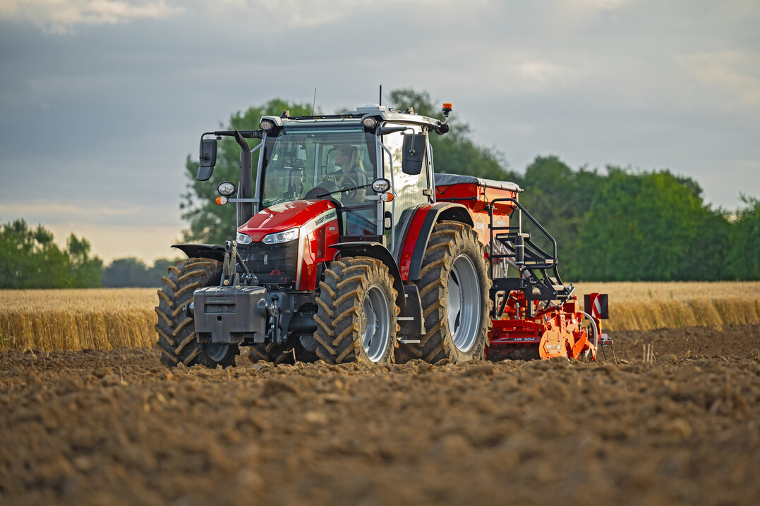 Massey Ferguson stellt die neue Baureihe 5M vor.