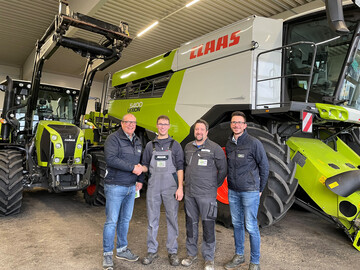 Danke f�r die Top-Leistung (v.l.): Firmenchef Karl Josef Duffner gratuliert Tobias Schepper, Tobias Bleher und Philipp Eppinger 