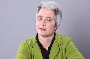 Dr. Cornelie Jäger, langjährige Amtstierärztin, 2012 bis 2017 Landesbeauftragte für Tierschutz in Baden-Württemberg, freie Gutachterin und Autorin.