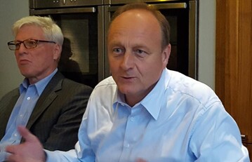 Steckt im Vorfeld des Deutschen Bauerntages Ende Juni 2017 in Berlin Ziele ab und bezieht Position zu agrarpolitischen Themen � DBV-Pr�sident Joachim Rukwied; links daneben Pressesprecher Dr. Michael Lohse vom Deutschen Bauernverband (DBV).