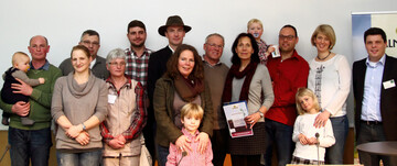 F�nf von acht Bioland-Preistr�gern mit dem Koordinator der Bioland-Beratung Oliver Alletsee (rechts).