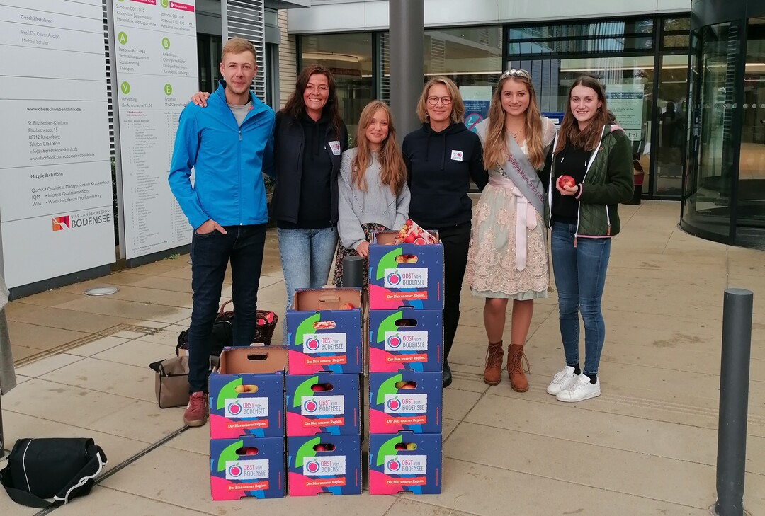 Auch in Kliniken wurden kostenlose �pfel verteilt.