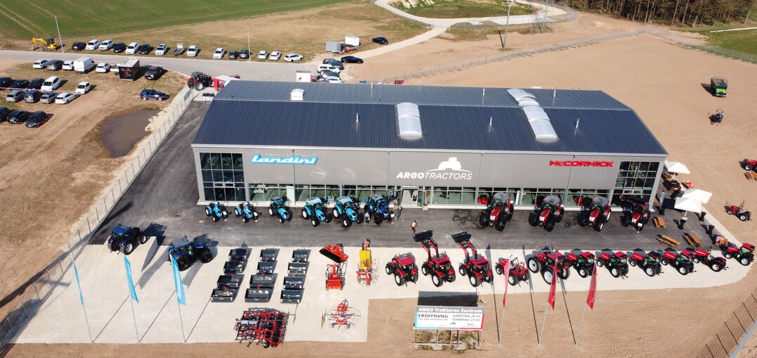 Auf 1,3 Hektar ist eine neue Niederlassung
von Argo Tractors entstanden.