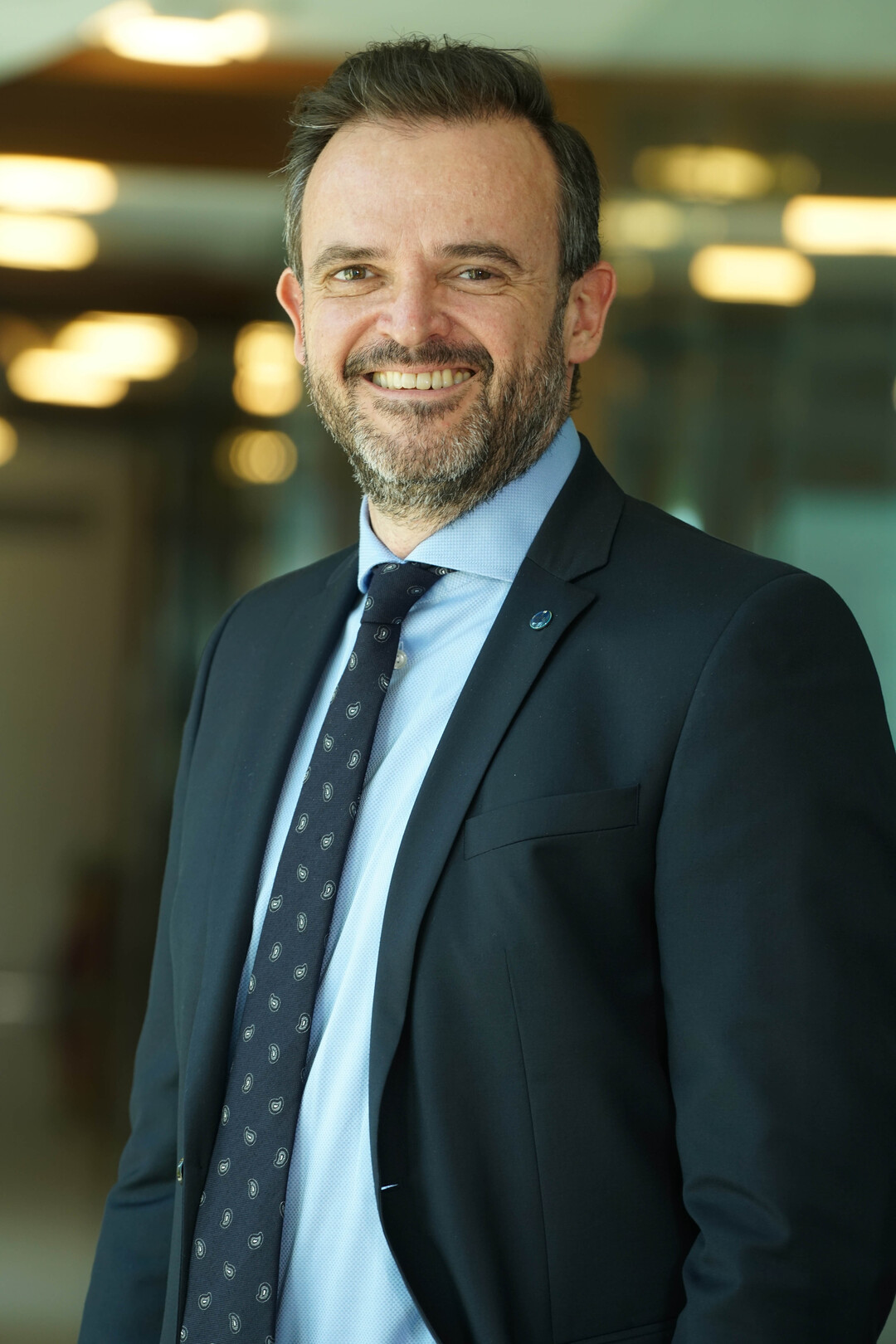 Peter R. M�ller (48) folgt Dr. Helmut Schramm (60) als Gesch�ftsf�hrer der Bayer CropScience Deutschland GmbH.